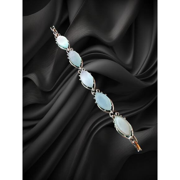 Vintage Jewelry - Vintage MoonGlow Blue Bracelet